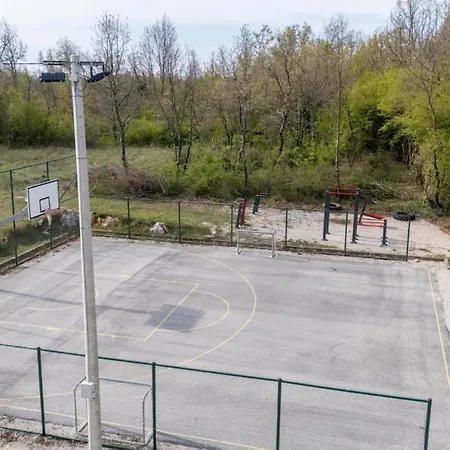 Lägenhet Em Poreč