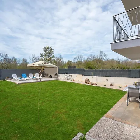 Em Appartement Poreč